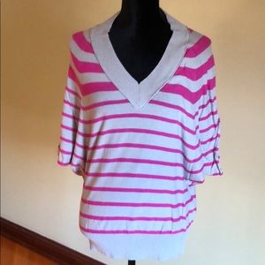 Calvin Klein Knit Top Size Small🌸